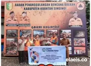 Gapki Riau Bantu Korban Banjir di Kuansing