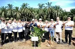 PTPN IV Catatkan Rekor Tanam Ulang PSR Tercepat Nasional
