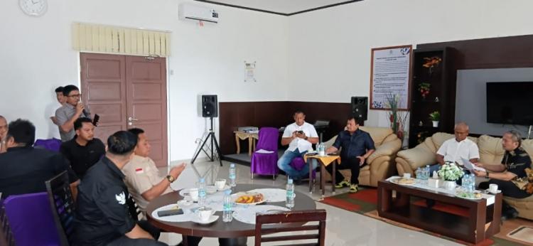 Disbun dan Komisi II DPRD Sulbar Evaluasi Status HGU Sawit dan Cara Penetapan Harga TBS