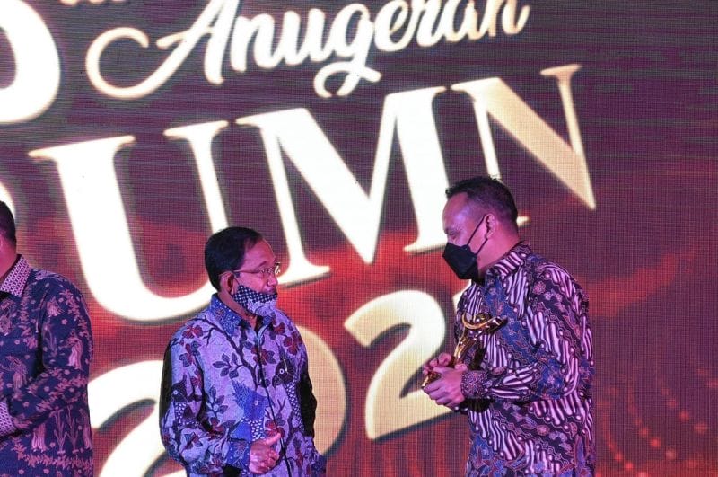 PTPN V Pekanbaru Raih Tiga Penghargaan Bergengsi
