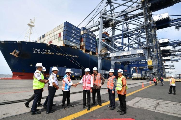 Surplus 34 Bulan Berturut-turut, Neraca Perdagangan Indonesia Tembus USD 5,48 Miliar