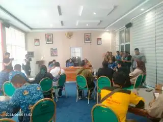 Tolak Penggusuran oleh PT RPI, Ratusan Petani Sawit Geruduk Kantor Bupati Inhu