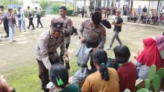 Ratusan Personel Kawal Aksi Massa Tuntut Perusahaan Sawit Kembalikan Lahan