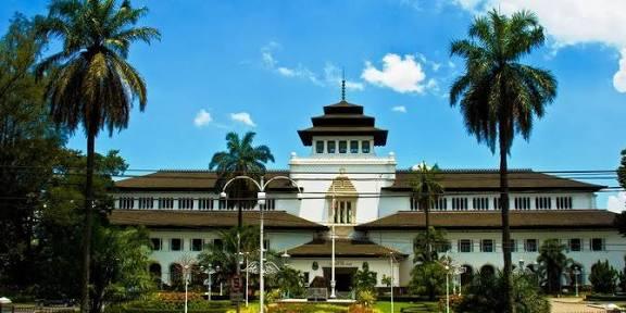 Sawit Tak Cocok di Tanah Pasundan, Pemprov Jabar Minta Daerah Lebih Waras