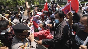 Kehadiran Pemimpin Kudeta Myanmar di Jakarta Diwarnai Unjuk Rasa