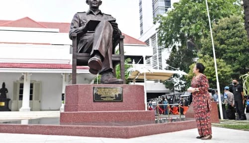 Bergelar Profesor, Rocky Gerung: Megawati Harus Mengajar
